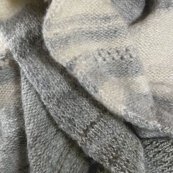 BNDI Revolve Sweater Sz S/M Hand Knit Style Grays Ivory Dolman Balloon Sleeve - Picture 9 of 10